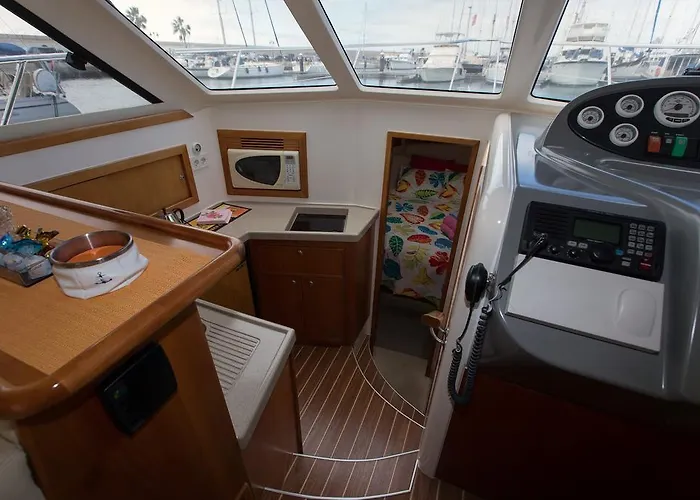 Båthotell Yaku Wayra Charter Playa Blanca (Lanzarote)